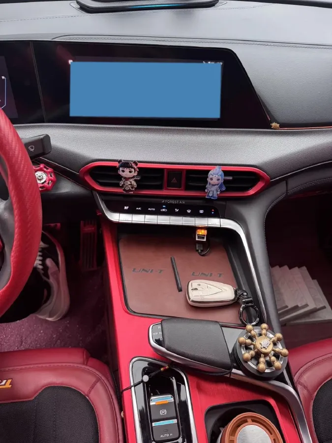 2020 ChangAn UNI-T 1.5T 180HP L4 7DCT,autocango,china used car exporter,china ev exporter,chinese used car exporter,chinese used ev exporter