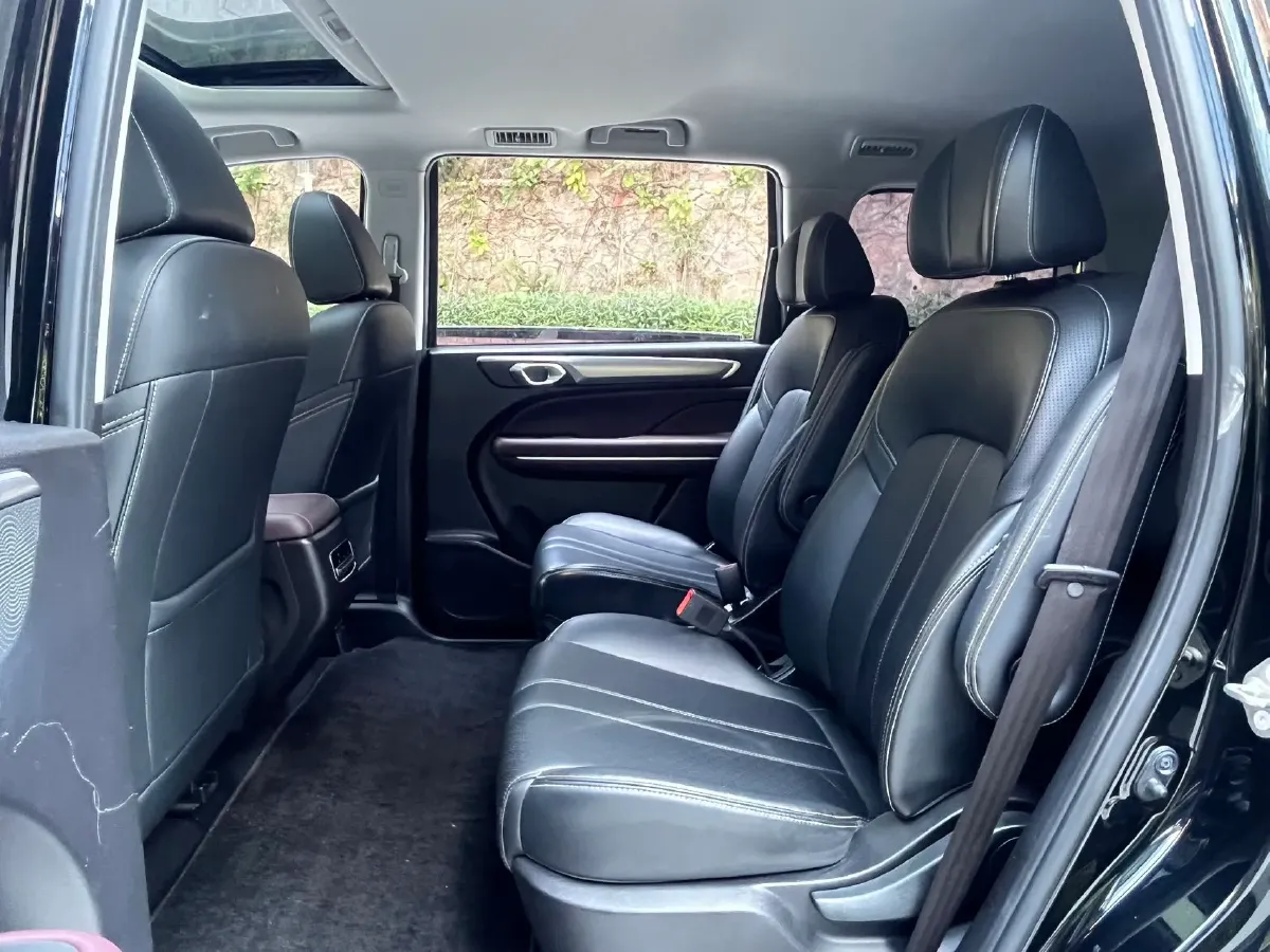 2021 GAC Trumpchi M6 1.5T 169HP L4 7DCT,autocango,china used car exporter,china ev exporter,chinese used car exporter,chinese used ev exporter