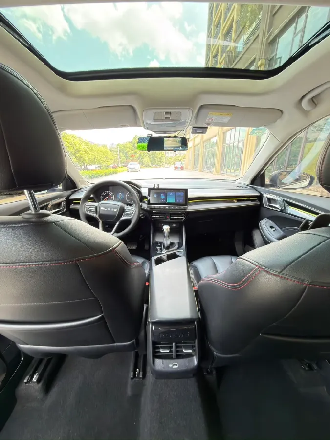 2020 Roewe i5 1.5L 120HP L4 CVT,autocango,china used car exporter,china ev exporter,chinese used car exporter,chinese used ev exporter