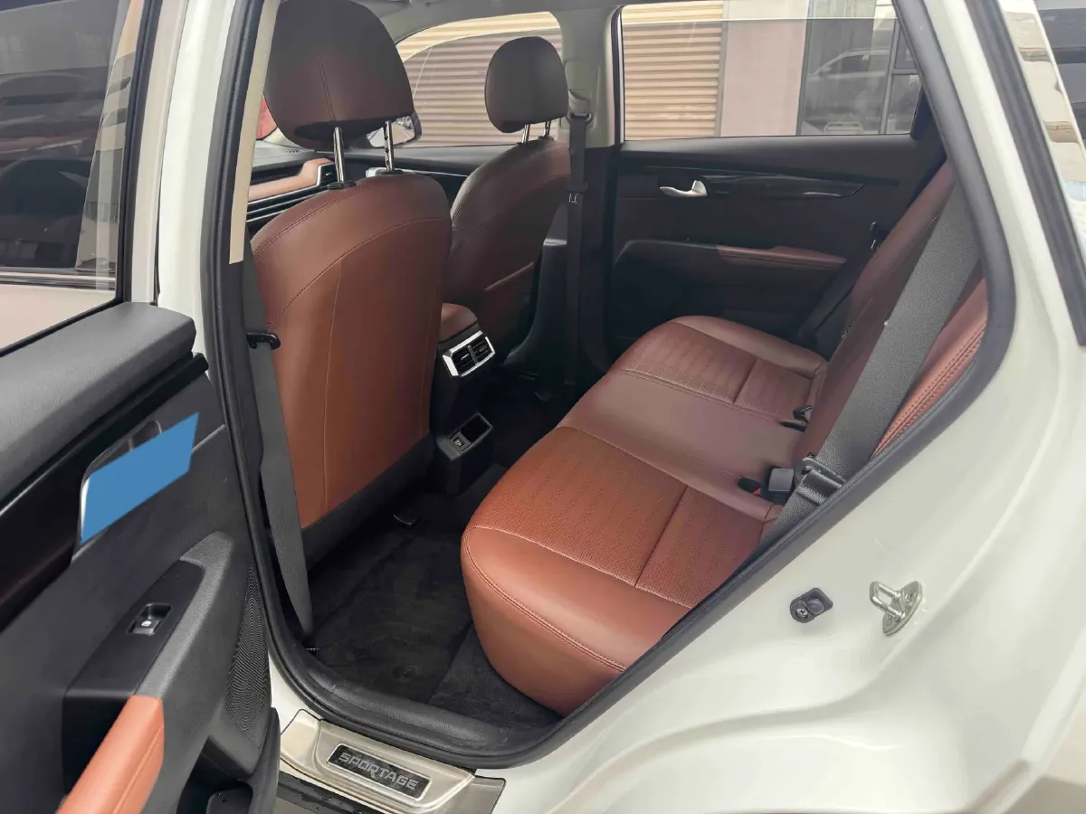 2021 Kia Sportage R 2.0L 161HP L4 6AT,autocango,china used car exporter,china ev exporter,chinese used car exporter,chinese used ev exporter