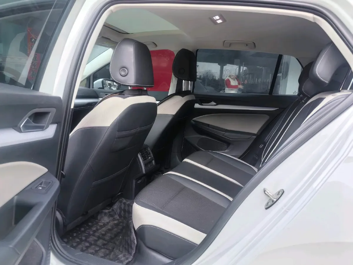 2023 Volkswagen Golf 1.4T 150HP L4 7DCT,autocango,china used car exporter,china ev exporter,chinese used car exporter,chinese used ev exporter