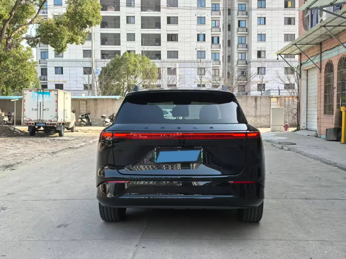 2025 Xpeng G9 BEV 79KWH,autocango,china used car exporter,china ev exporter,chinese used car exporter,chinese used ev exporter
