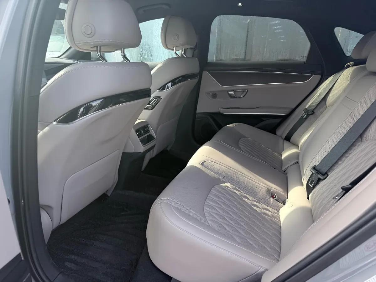 2025 BYD Han 1.5T 156HP L4 E-CVT PHEV,autocango,china used car exporter,china ev exporter,chinese used car exporter,chinese used ev exporter