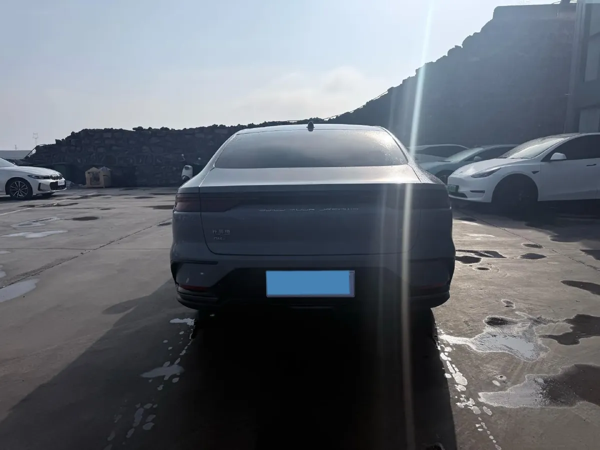 2025 BYD Han 1.5T 156HP L4 E-CVT PHEV,autocango,china used car exporter,china ev exporter,chinese used car exporter,chinese used ev exporter