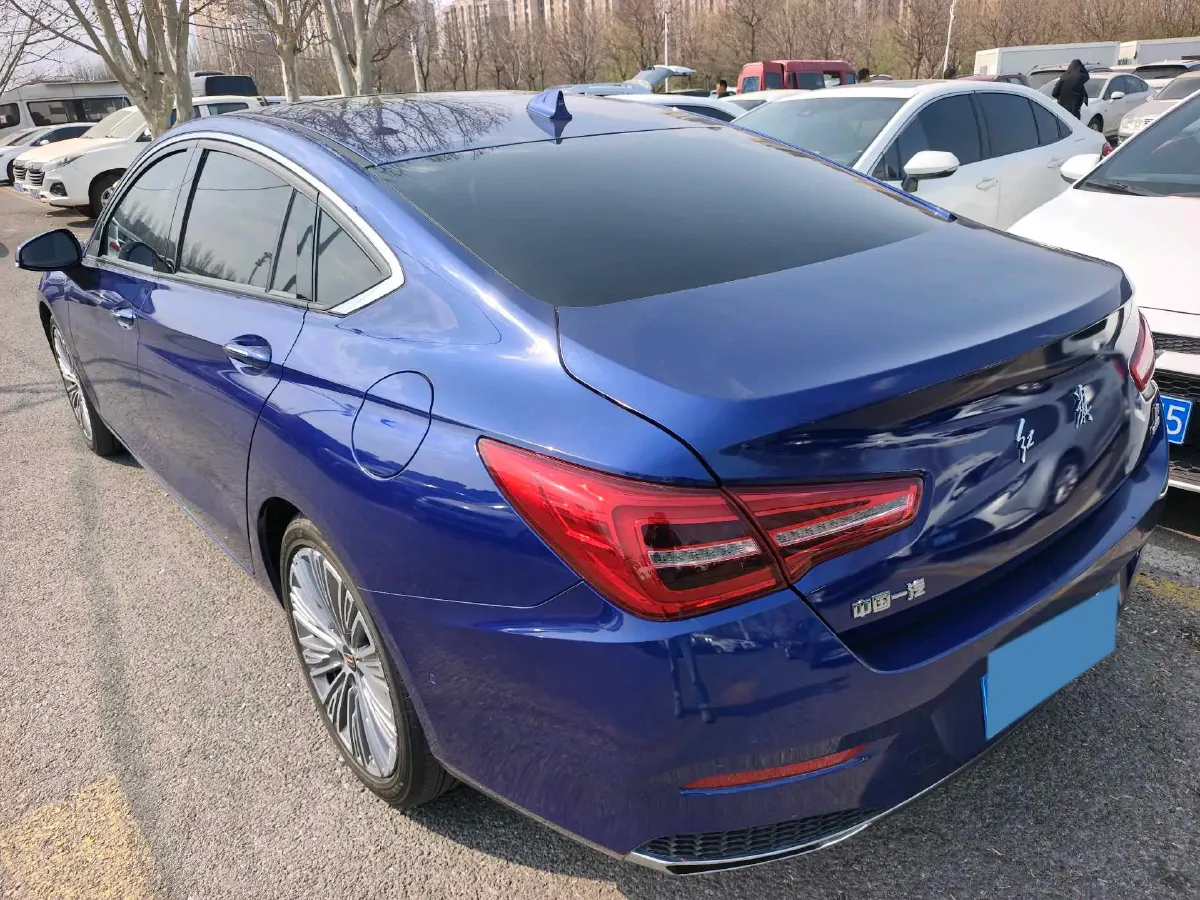 2022 HongQi H5 1.8T 197HP L4 6AT,autocango,china used car exporter,china ev exporter,chinese used car exporter,chinese used ev exporter