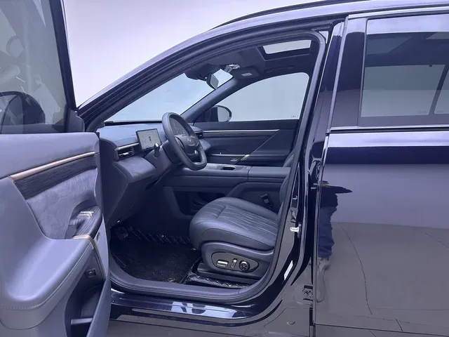 2025 DongFeng eπ eπ008 1.5T 147HP L4 REEV 34.32KWH,autocango,china used car exporter,china ev exporter,chinese used car exporter,chinese used ev exporter