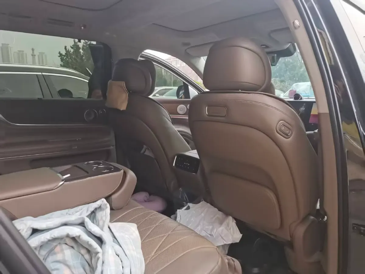 2024 AITO AITO M9 1.5T 152HP L4 REEV 42KWH,autocango,china used car exporter,china ev exporter,chinese used car exporter,chinese used ev exporter