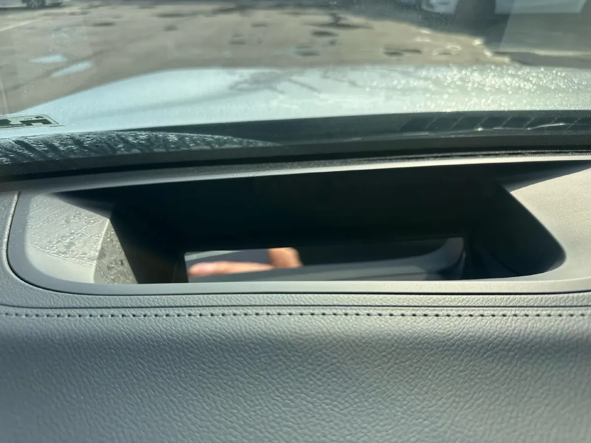 2025 Geely Galaxy L7 1.5L 112HP L4 1DHT PHEV 18.4KWH,autocango,china used car exporter,china ev exporter,chinese used car exporter,chinese used ev exporter