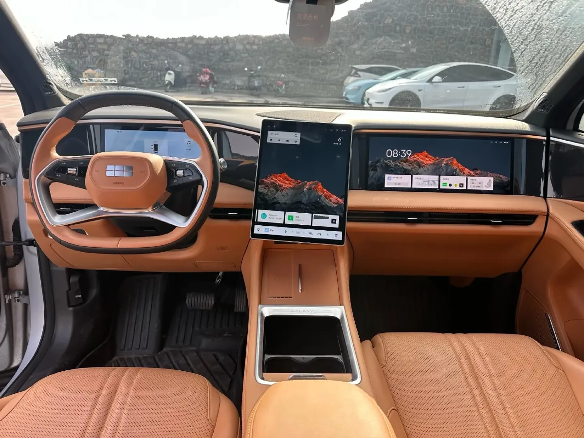 2025 Geely Galaxy L7 1.5L 112HP L4 1DHT PHEV 18.4KWH,autocango,china used car exporter,china ev exporter,chinese used car exporter,chinese used ev exporter