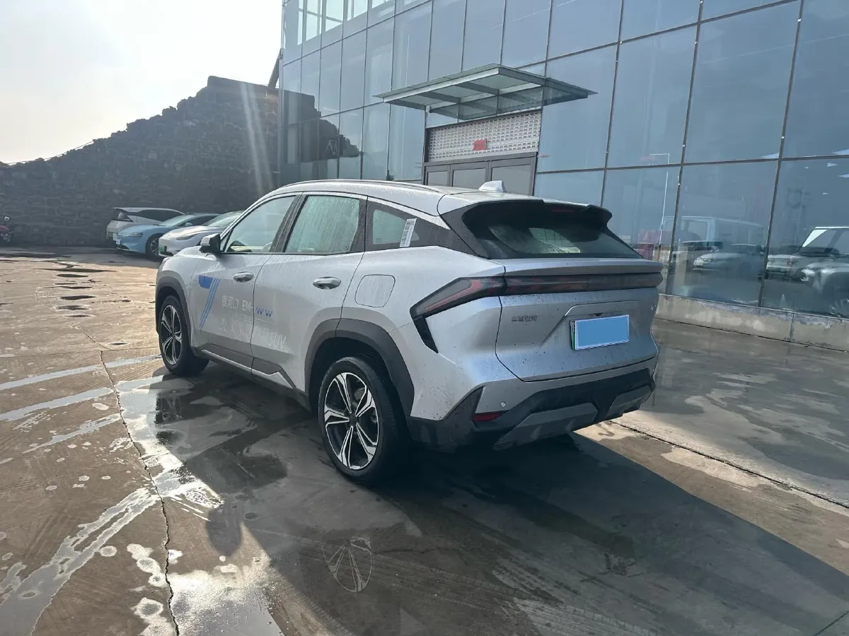 2025 Geely Galaxy L7 1.5L 112HP L4 1DHT PHEV 18.4KWH,autocango,china used car exporter,china ev exporter,chinese used car exporter,chinese used ev exporter