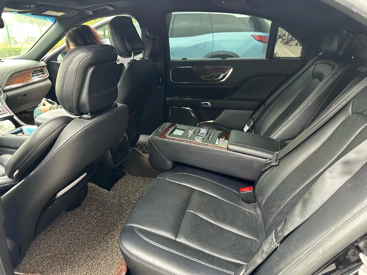 2019 Lincoln Continental 2.0T 261HP L4 6AT,autocango,china used car exporter,china ev exporter,chinese used car exporter,chinese used ev exporter