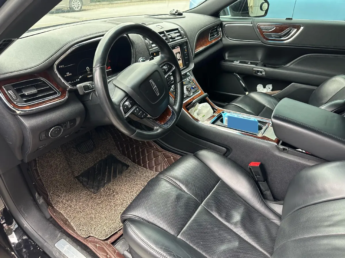 2019 Lincoln Continental 2.0T 261HP L4 6AT,autocango,china used car exporter,china ev exporter,chinese used car exporter,chinese used ev exporter