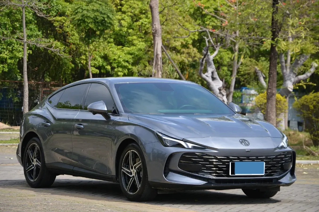 2023 MG 7 1.5T 188HP L4 7DCT,autocango,china used car exporter,china ev exporter,chinese used car exporter,chinese used ev exporter