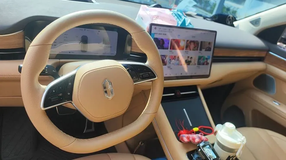 2024 AITO AITO M7 1.5T 152HP L4 REEV 38.5KWH,autocango,china used car exporter,china ev exporter,chinese used car exporter,chinese used ev exporter