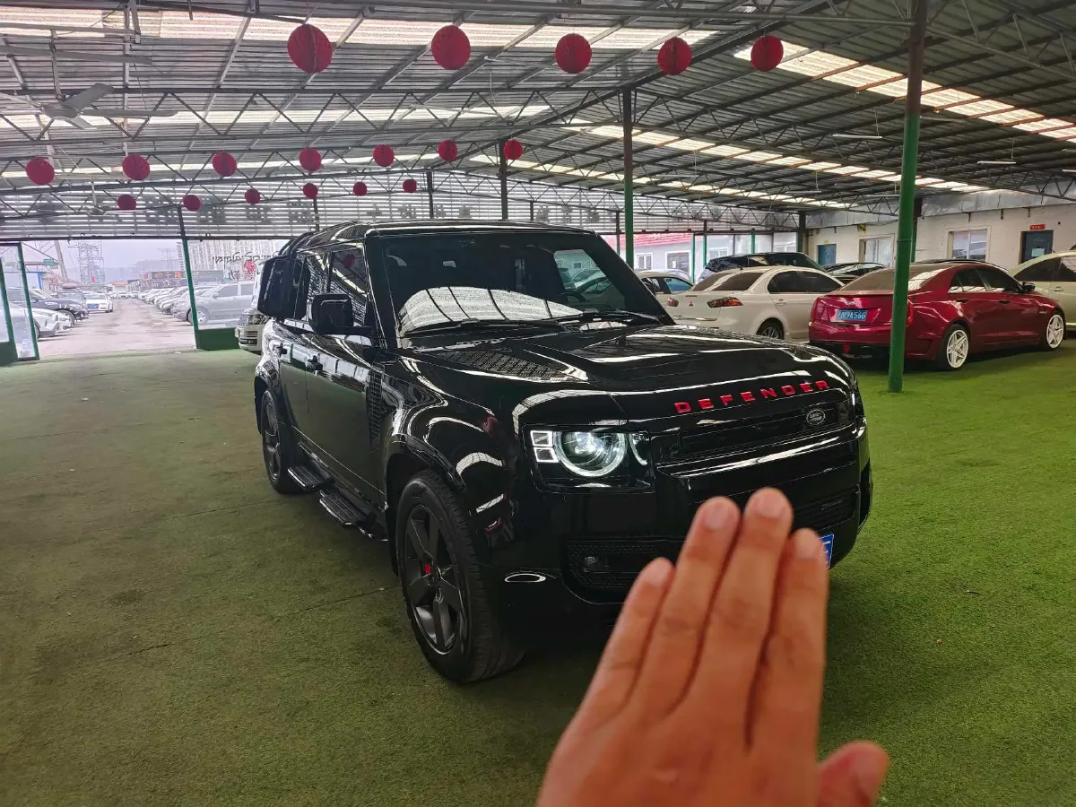 2022 Land Rover Defender 3.0T 400HP L6 8AT,autocango,china used car exporter,china ev exporter,chinese used car exporter,chinese used ev exporter