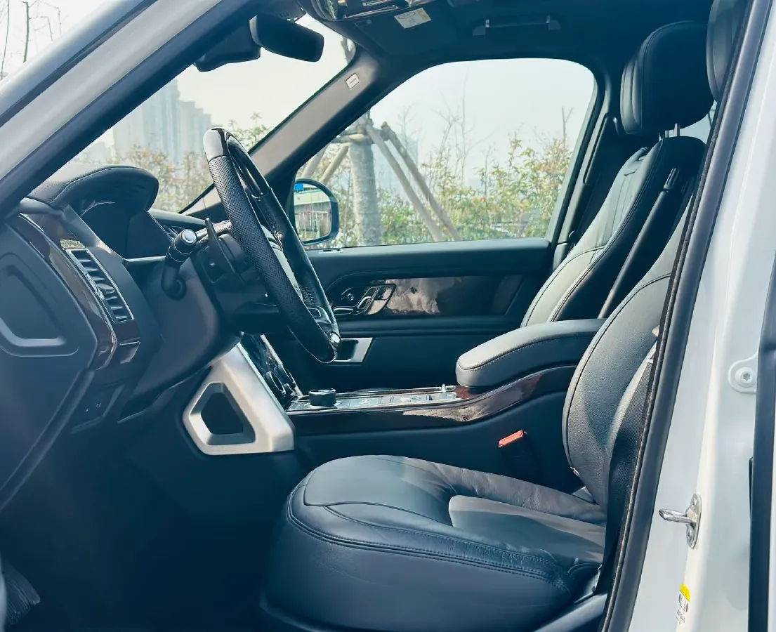 2022 Land Rover Range Rover 3.0T 360HP L6 8AT,autocango,china used car exporter,china ev exporter,chinese used car exporter,chinese used ev exporter