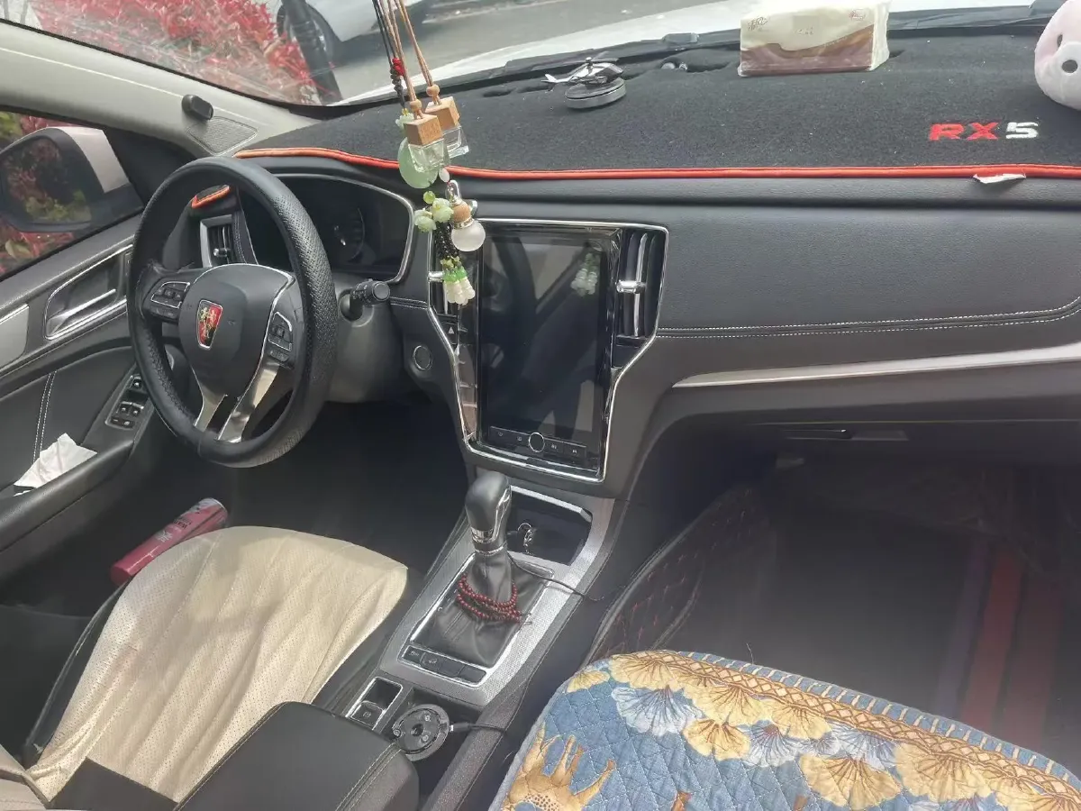 2020 Roewe i6 1.5T 169HP L4 7DCT,autocango,china used car exporter,china ev exporter,chinese used car exporter,chinese used ev exporter