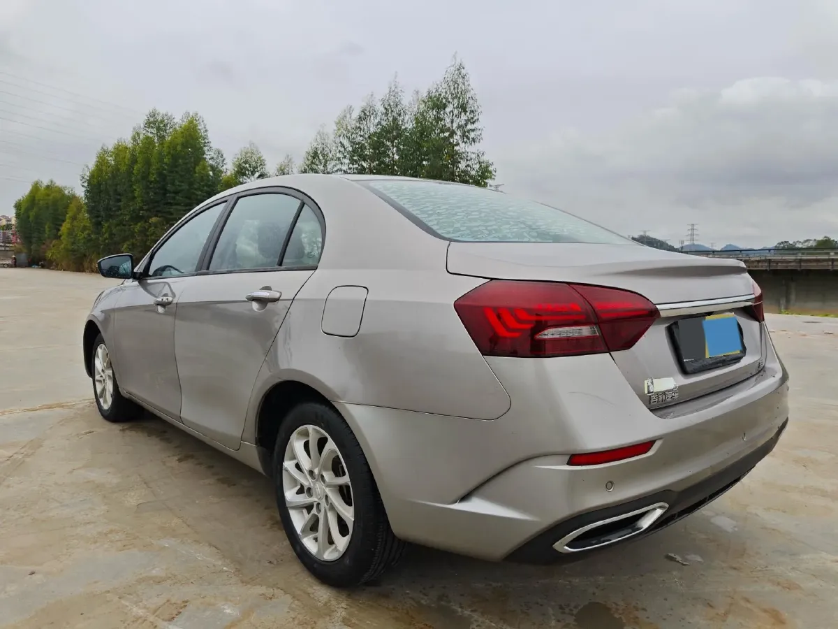 2021 Geely Emgrand 1.5L 109HP L4 CVT,autocango,china used car exporter,china ev exporter,chinese used car exporter,chinese used ev exporter