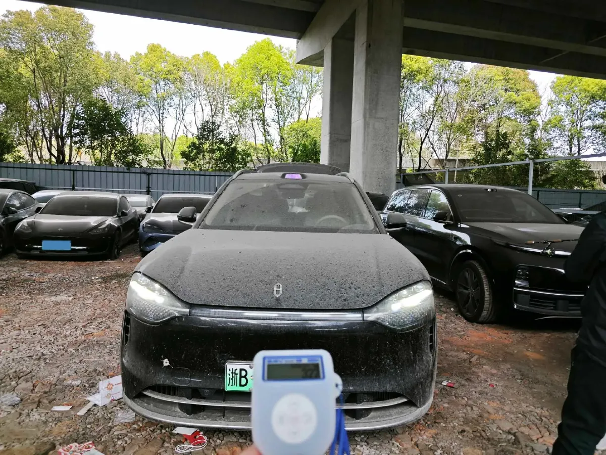 2024 AITO AITO M9 1.5T 152HP L4 REEV 42KWH,autocango,china used car exporter,china ev exporter,chinese used car exporter,chinese used ev exporter