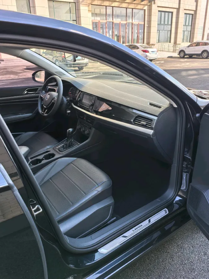 2019 Volkswagen Lavida 1.2T 116HP L4 7DCT,autocango,china used car exporter,china ev exporter,chinese used car exporter,chinese used ev exporter