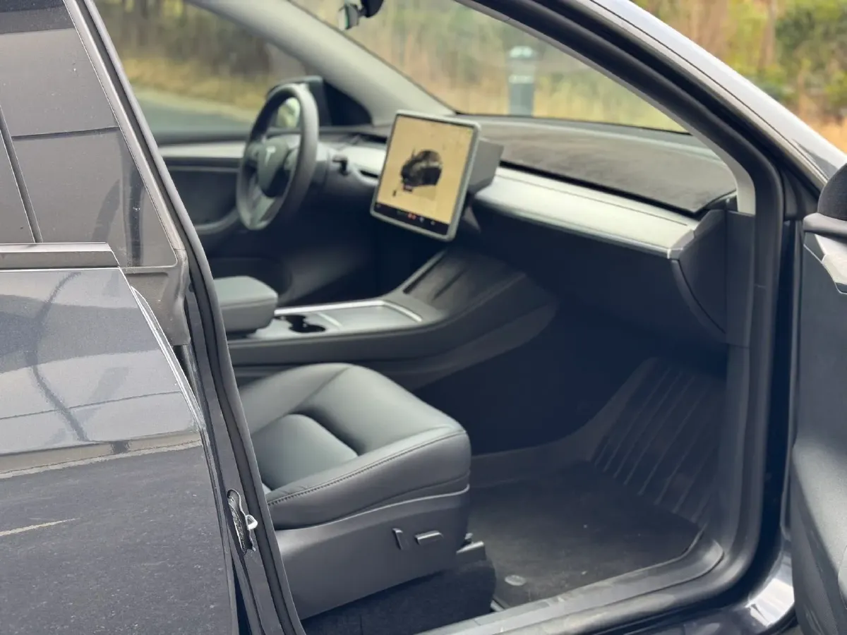 2024 Iveco OuSheng BEV 77.28KWH,autocango,china used car exporter,china ev exporter,chinese used car exporter,chinese used ev exporter