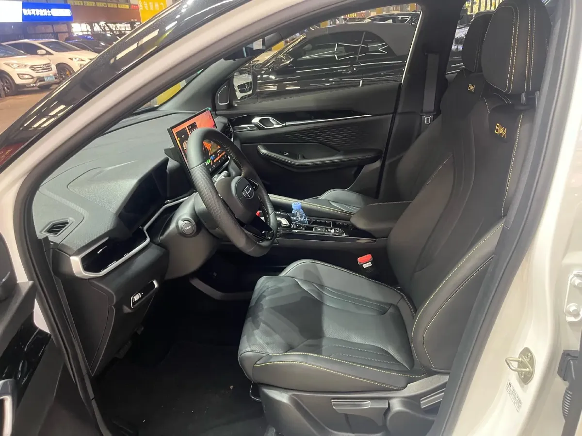 2025 Geely Coolray 1.5T 181HP L4 7DCT,autocango,china used car exporter,china ev exporter,chinese used car exporter,chinese used ev exporter