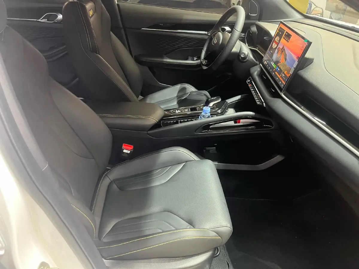 2025 Geely Coolray 1.5T 181HP L4 7DCT,autocango,china used car exporter,china ev exporter,chinese used car exporter,chinese used ev exporter