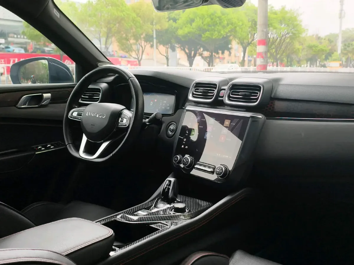 2019 LYNK&CO 01 2.0T 190HP L4 6AT,autocango,china used car exporter,china ev exporter,chinese used car exporter,chinese used ev exporter