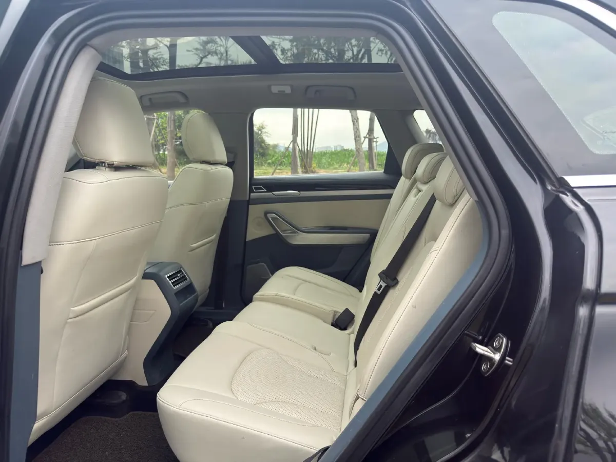 2017 Zotye Damy X7 2.0T 190HP L4 6DCT,autocango,china used car exporter,china ev exporter,chinese used car exporter,chinese used ev exporter