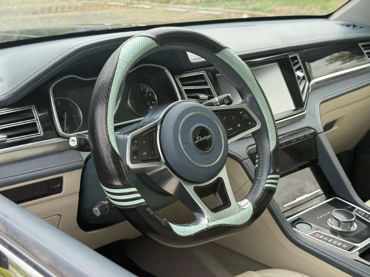 2017 Zotye Damy X7 2.0T 190HP L4 6DCT,autocango,china used car exporter,china ev exporter,chinese used car exporter,chinese used ev exporter