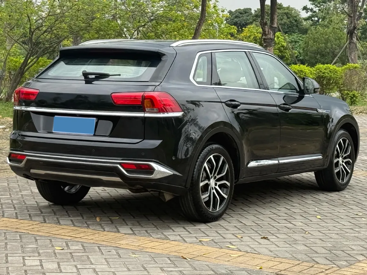 2017 Zotye Damy X7 2.0T 190HP L4 6DCT,autocango,china used car exporter,china ev exporter,chinese used car exporter,chinese used ev exporter