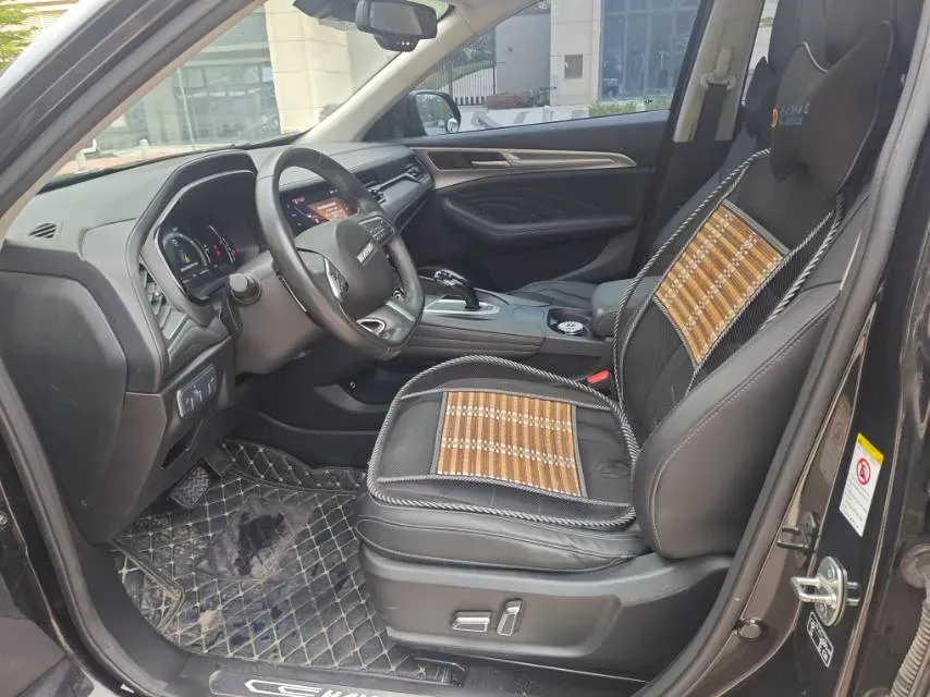 2020 Haval F7 1.5T 169HP L4 7DCT,autocango,china used car exporter,china ev exporter,chinese used car exporter,chinese used ev exporter