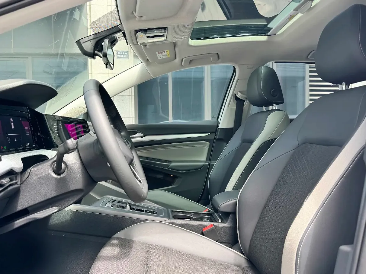 2021 Volkswagen Golf 1.4T 150HP L4 7DCT,autocango,china used car exporter,china ev exporter,chinese used car exporter,chinese used ev exporter