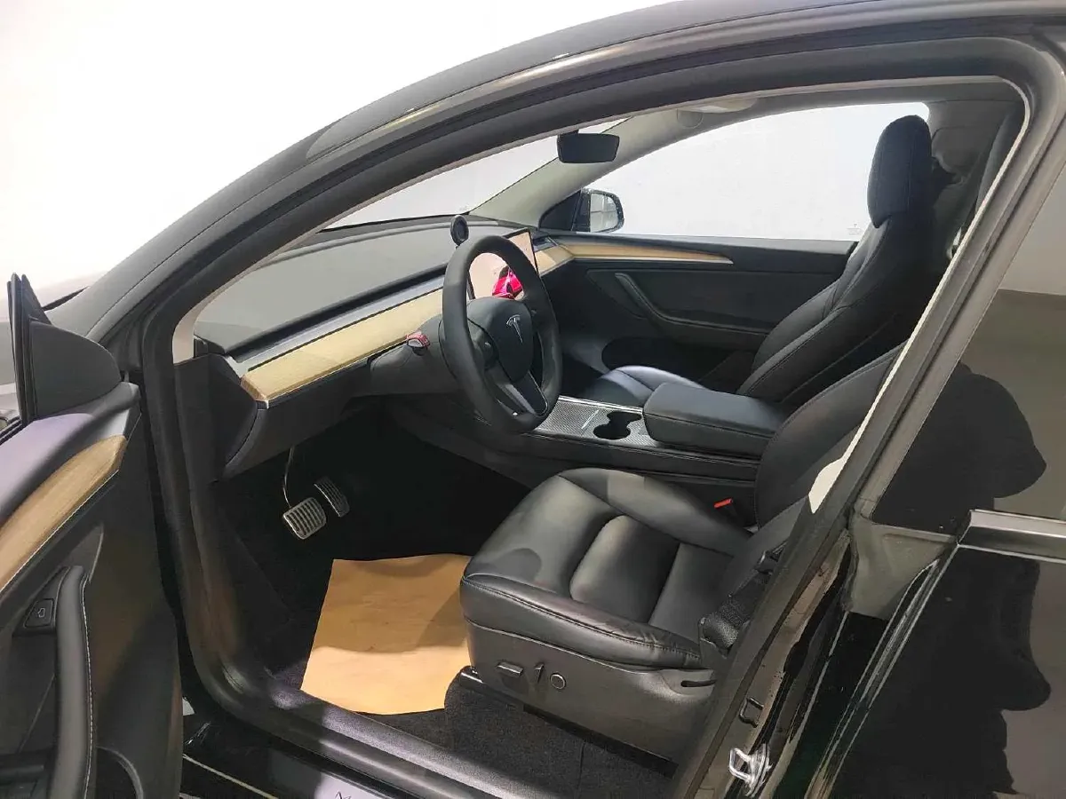 2022 Tesla Model Y BEV 60KWH,autocango,china used car exporter,china ev exporter,chinese used car exporter,chinese used ev exporter