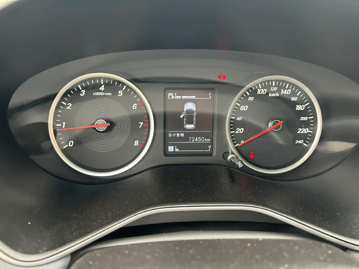 2018 BaoJun 530 1.5T 150HP L4 6MT,autocango,china used car exporter,china ev exporter,chinese used car exporter,chinese used ev exporter