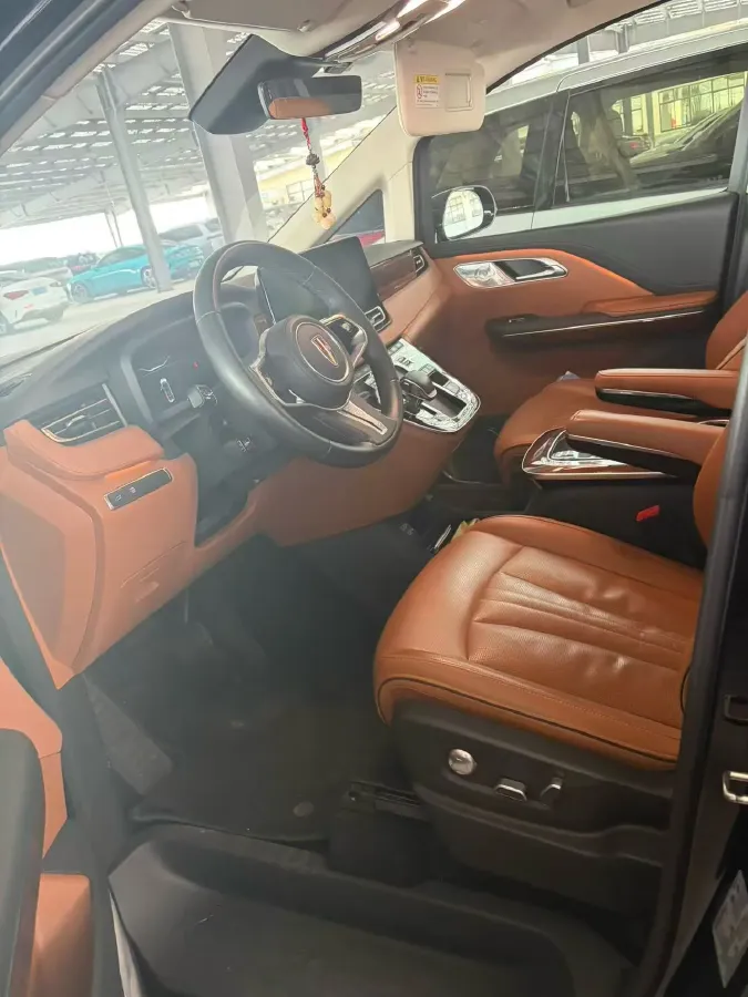 2023 HongQi HQ9 2.0T 252HP L4 8AT,autocango,china used car exporter,china ev exporter,chinese used car exporter,chinese used ev exporter