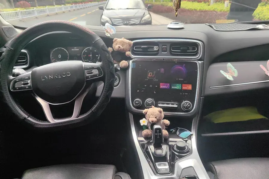 2019 LYNK&CO 01 EM-P 1.5T 180HP L3 7DCT PHEV 9.4KWH,autocango,china used car exporter,china ev exporter,chinese used car exporter,chinese used ev exporter