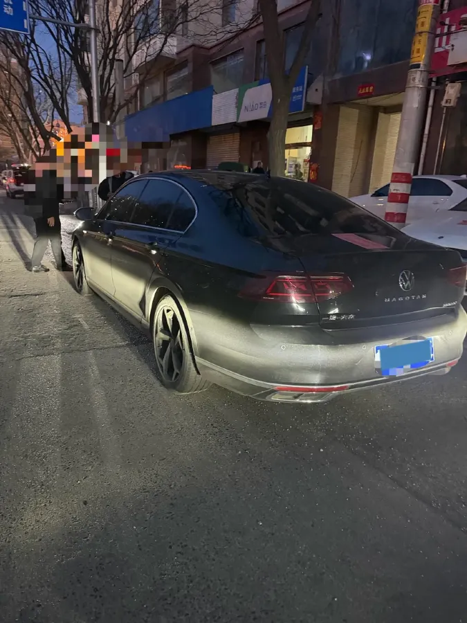 2023 Volkswagen Magotan 2.0T 220HP L4 7DCT,autocango,china used car exporter,china ev exporter,chinese used car exporter,chinese used ev exporter