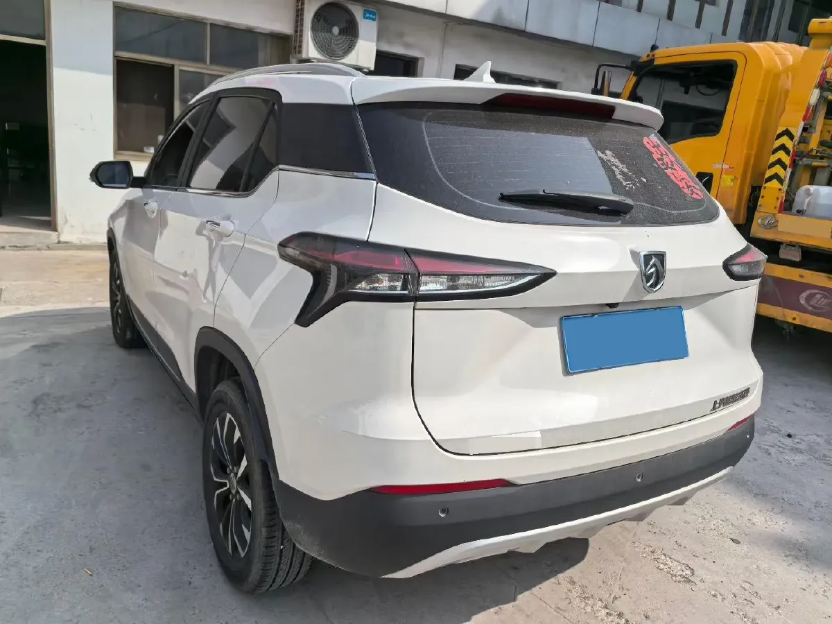 2019 BaoJun 510 1.5L 112HP L4 5AMT,autocango,china used car exporter,china ev exporter,chinese used car exporter,chinese used ev exporter