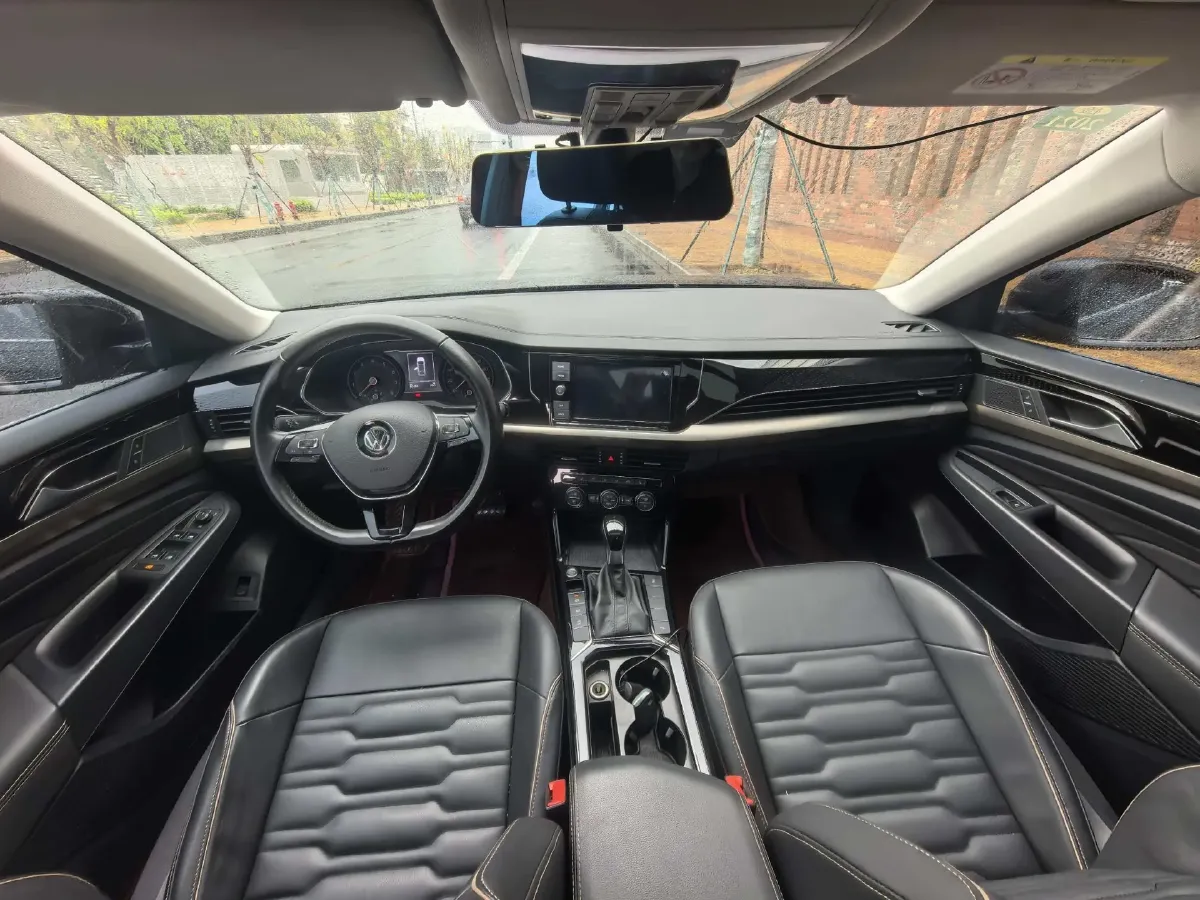 2019 Skoda Kodiak 2.0T 186HP L4 7DCT,autocango,china used car exporter,china ev exporter,chinese used car exporter,chinese used ev exporter