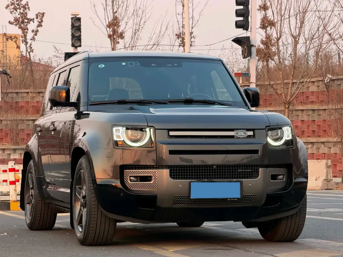2023 Land Rover Defender 3.0T 400HP L6 8AT,autocango,china used car exporter,china ev exporter,chinese used car exporter,chinese used ev exporter