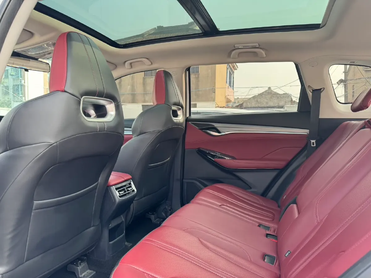 2022 ChangAn CS75 Plus 1.5T 178HP L4 6AT,autocango,china used car exporter,china ev exporter,chinese used car exporter,chinese used ev exporter