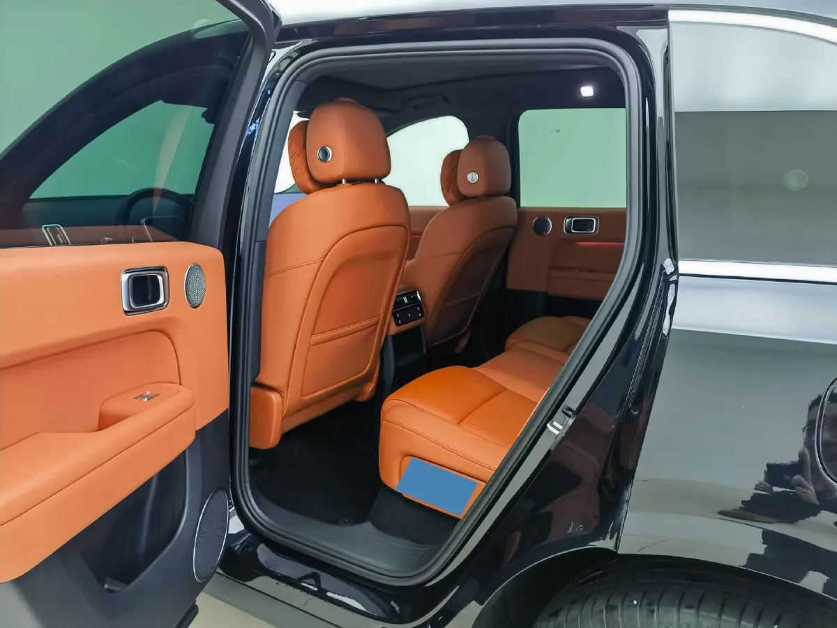 2024 Li L6 Range Extended 154HP L4 REEV 36.8KWH,autocango,china used car exporter,china ev exporter,chinese used car exporter,chinese used ev exporter