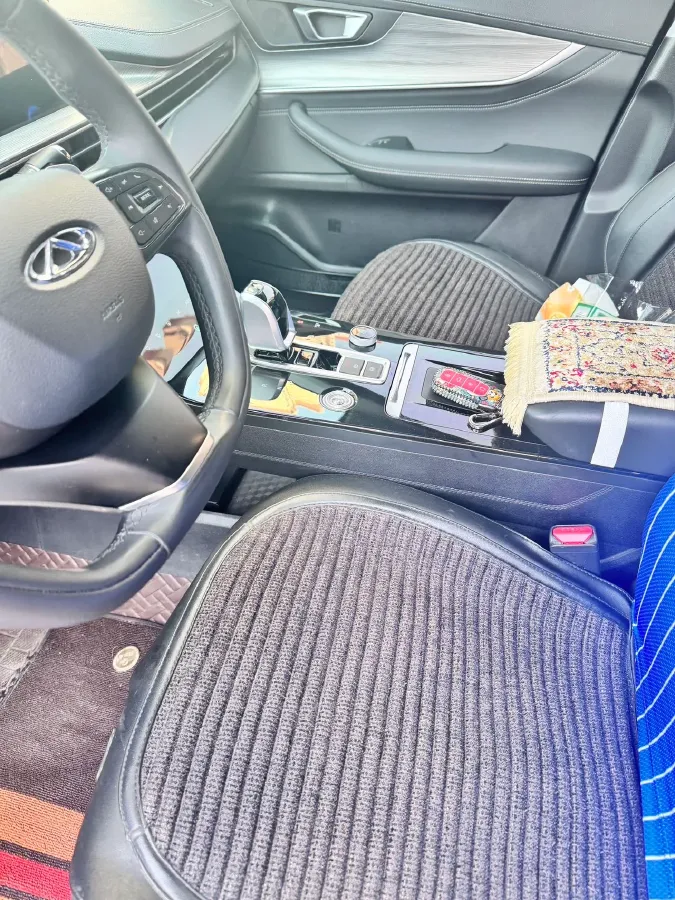 2022 Chery Tiggo 8 Plus 1.6T 197HP L4 7DCT,autocango,china used car exporter,china ev exporter,chinese used car exporter,chinese used ev exporter