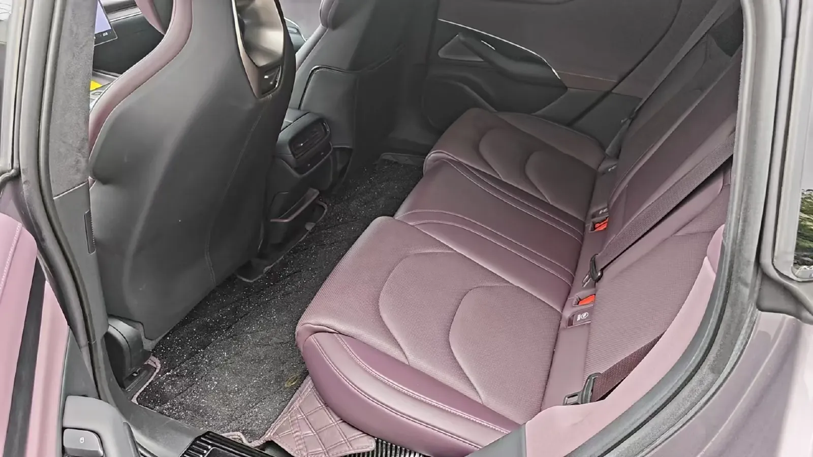 2024 MI SU7 BEV 101KWH,autocango,china used car exporter,china ev exporter,chinese used car exporter,chinese used ev exporter