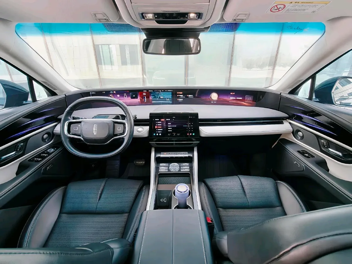 2023 Lincoln Nautilus 2.0T 261HP L4 8AT,autocango,china used car exporter,china ev exporter,chinese used car exporter,chinese used ev exporter