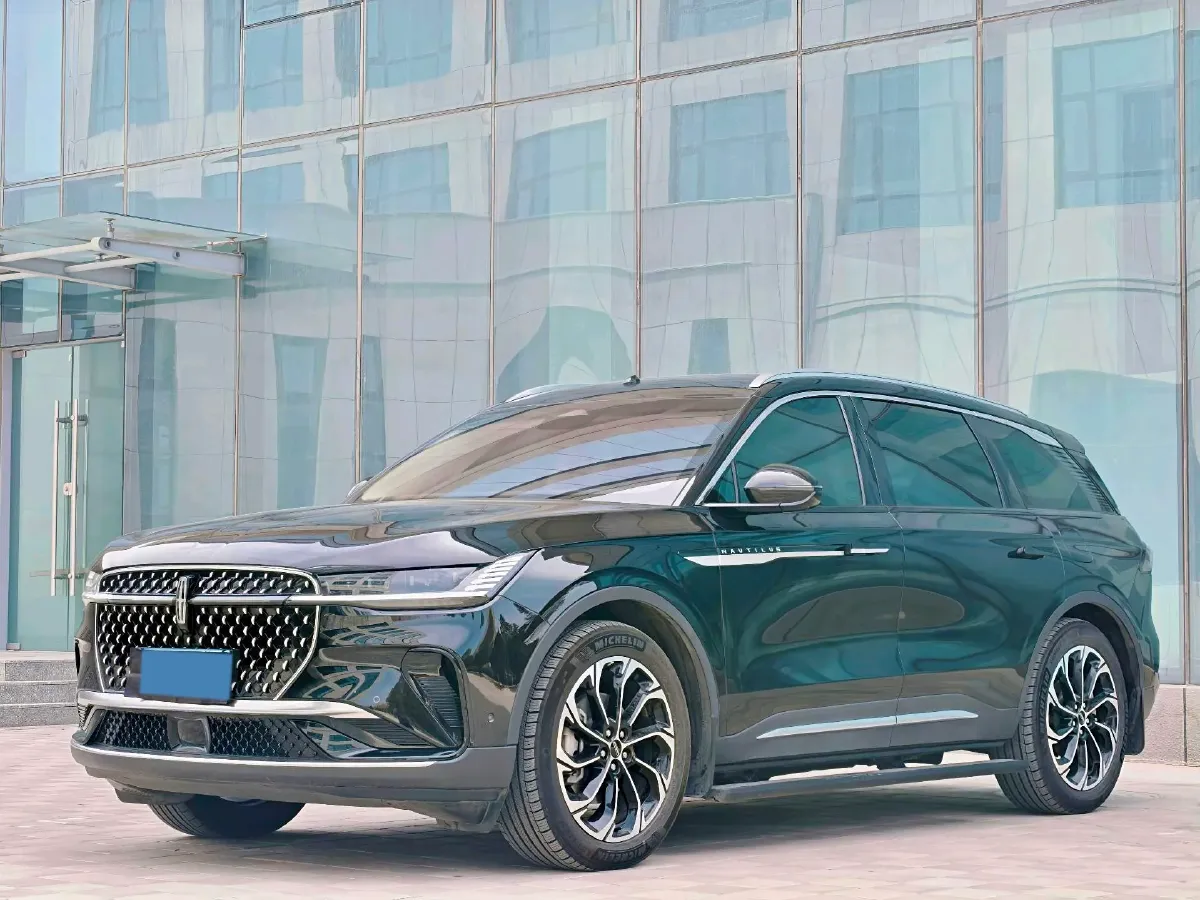 2023 Lincoln Nautilus 2.0T 261HP L4 8AT,autocango,china used car exporter,china ev exporter,chinese used car exporter,chinese used ev exporter