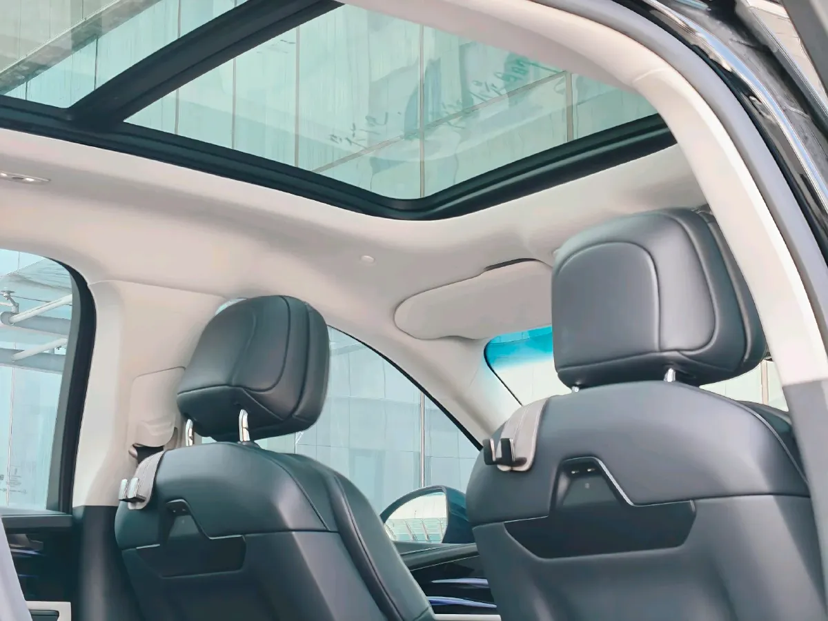 2023 Lincoln Nautilus 2.0T 261HP L4 8AT,autocango,china used car exporter,china ev exporter,chinese used car exporter,chinese used ev exporter