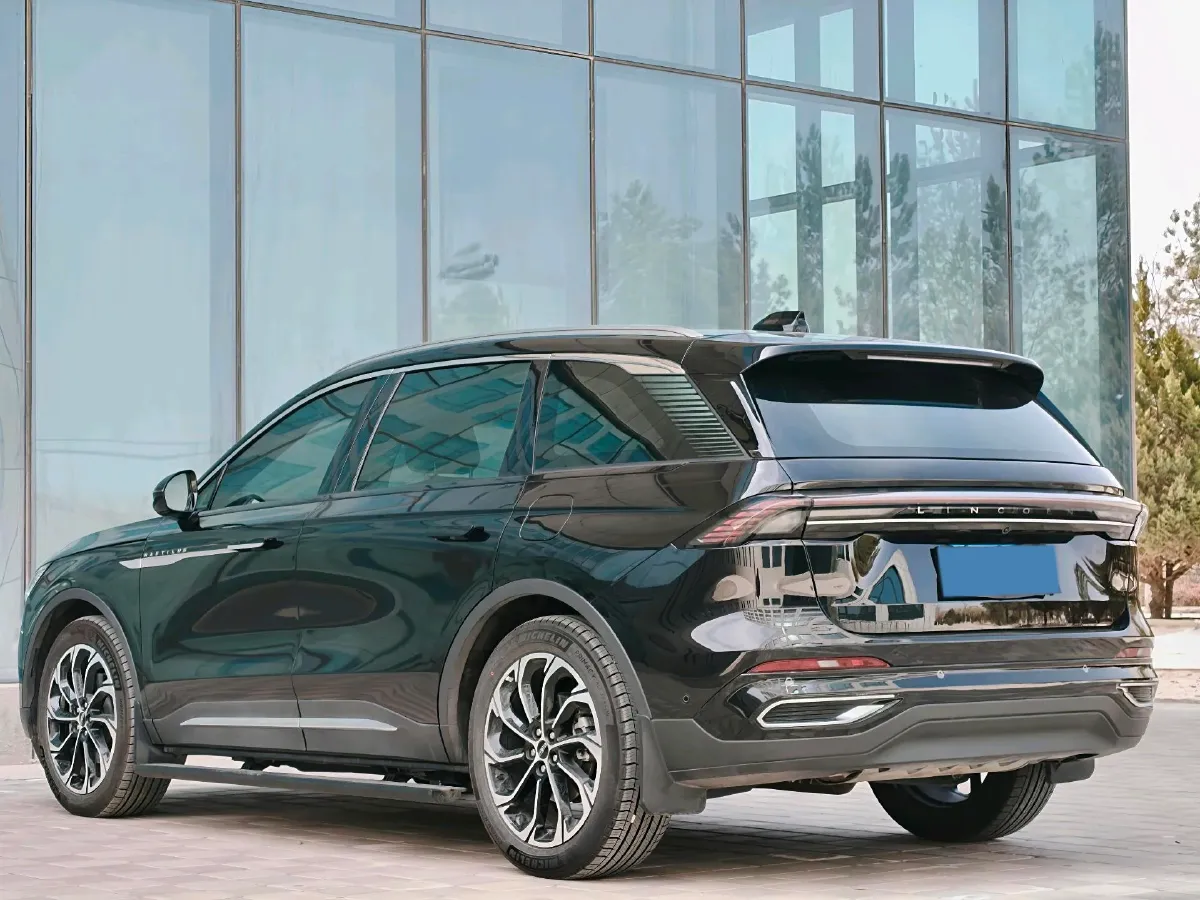 2023 Lincoln Nautilus 2.0T 261HP L4 8AT,autocango,china used car exporter,china ev exporter,chinese used car exporter,chinese used ev exporter