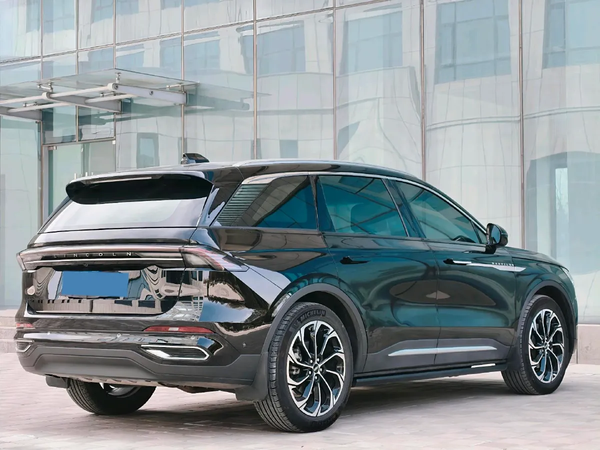 2023 Lincoln Nautilus 2.0T 261HP L4 8AT,autocango,china used car exporter,china ev exporter,chinese used car exporter,chinese used ev exporter